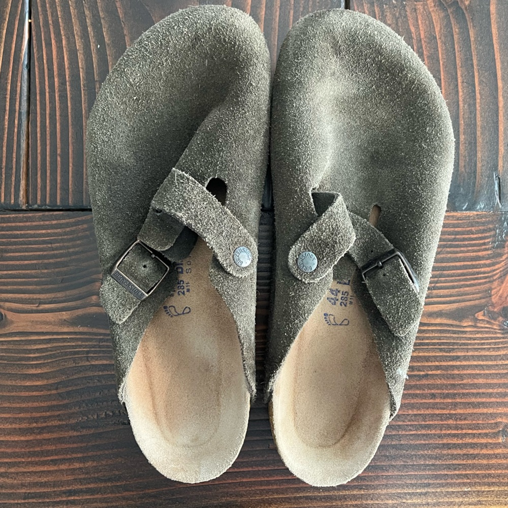 BIRKENSTOCK BOSTON SOFT FOOTBED SUEDE LEATHER CLOG. Men’s size 44(EU)/11(US)